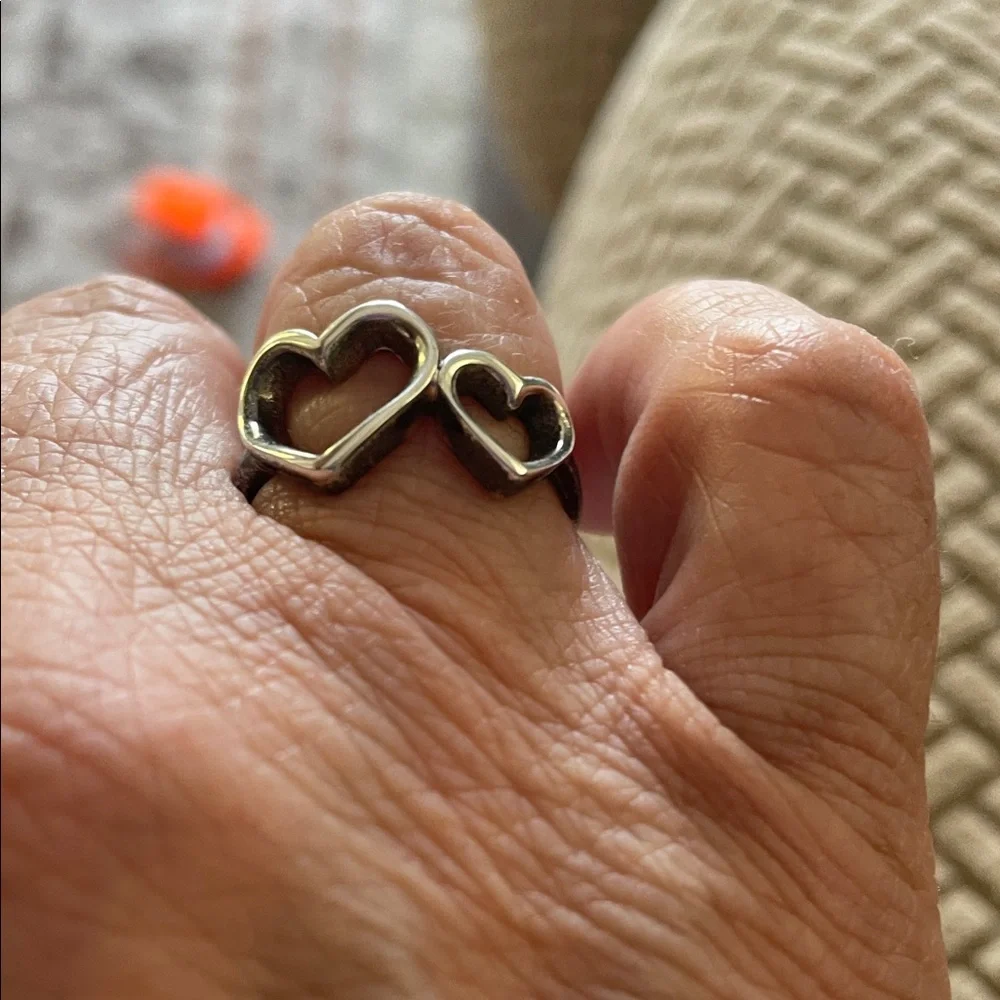 Silver Heart Infinity Ring - Picture 3 of 6